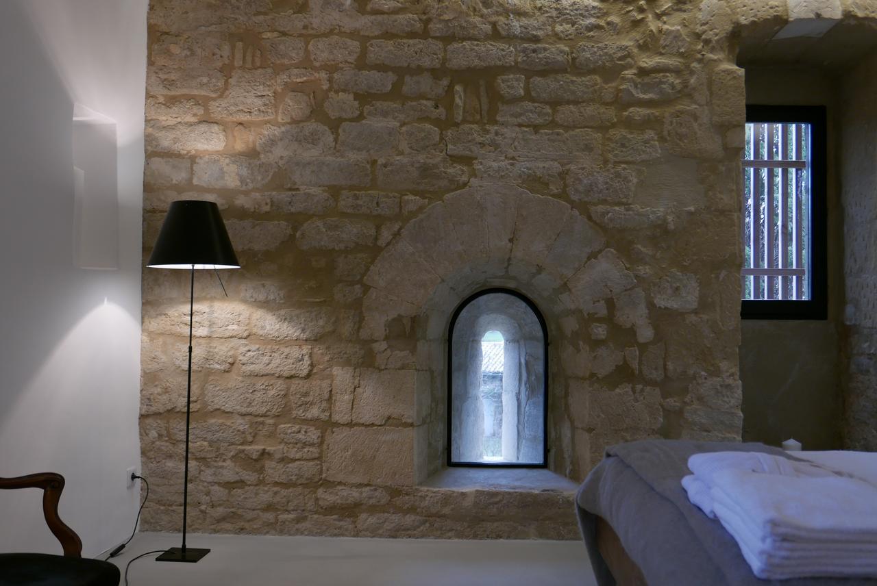 Tour Sarrazine De Montaren Bed and Breakfast Exterior foto