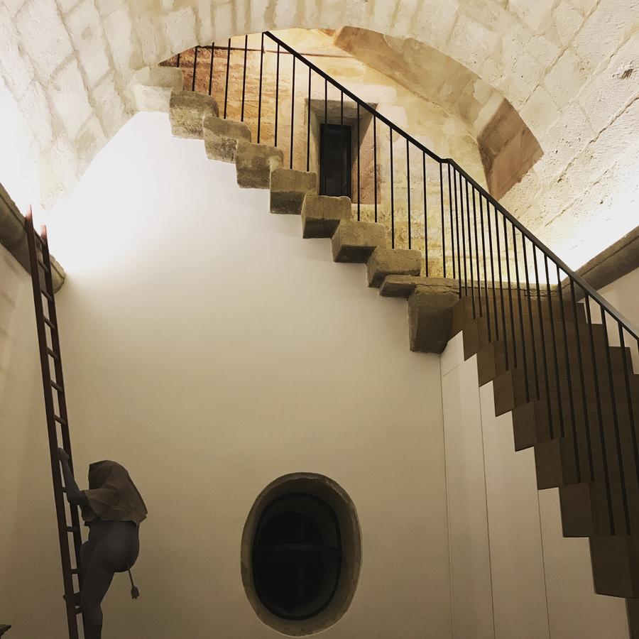 Tour Sarrazine De Montaren Bed and Breakfast Exterior foto