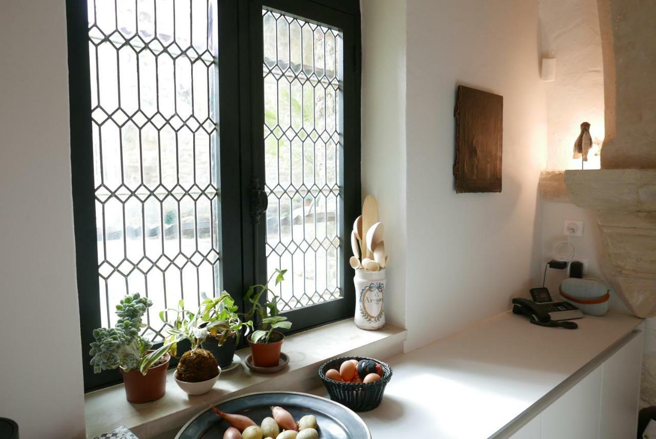 Tour Sarrazine De Montaren Bed and Breakfast Exterior foto